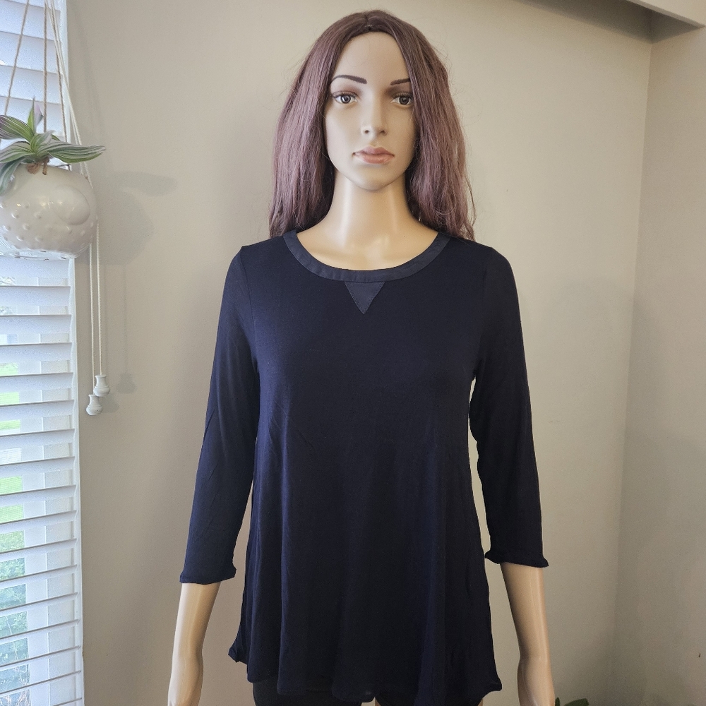 Aritzia Babaton navy blue top semi sheer half sleeves